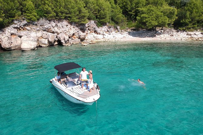Full day Private Boat Tour to Elaphite Islands and South Mljet - Getting to Lapadska obala at 10:00 and staying on track