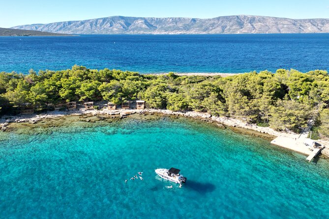 Golden Horn Beach & North Shore of Hvar Island Private Boat Tour - Stop 4 in Jelsa: coffee, monuments, and a breather after lunch