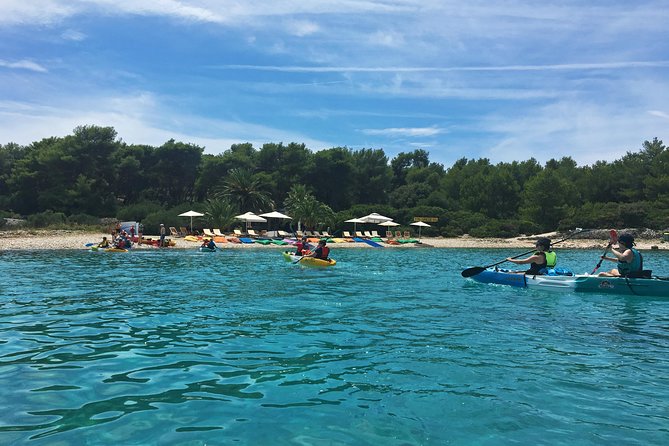 Guided kayaking tour to Pakleni islands - Paddling into Pakleni: what to expect from the main island time