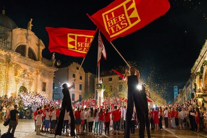 Guided Tour to discover Dubrovnik's Old Town, by day or night - A short walk that gives you the right map in your head