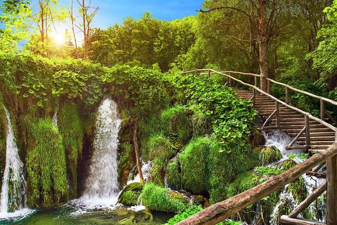 Guided transfer from Zagreb to Split with Plitvice Lakes stop - Price and value: what you are paying for, and what costs extra in cash
