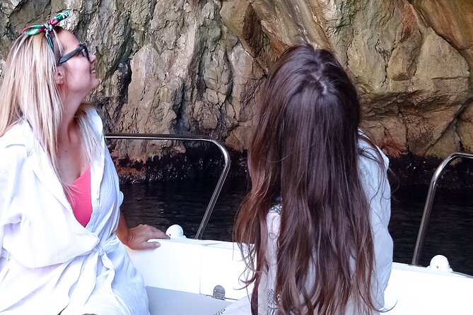 Half-Day Private Speed Boat Tour in Dubrovnik on Elaphiti Islands - Drinks, snacks, and what to bring for comfort
