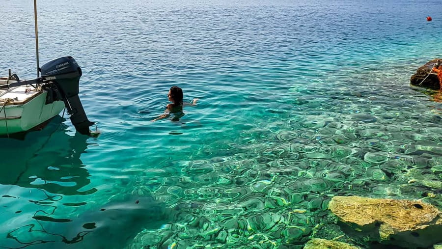 Hello Dubrovnik: Blue Cave Tour 4h - All Inclusive - Green Cave stop: more water time, another set of views