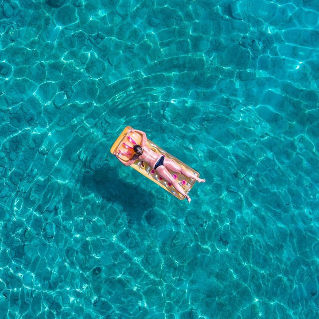Hvar: Blue Cave, Green Cave & Stiniva Beach Speed Boat Tour - Stiniva Cove From the Sea: Why This Spot Feels Special
