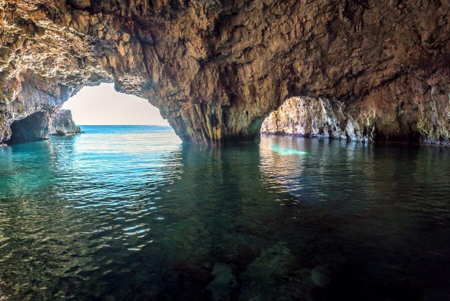 Hvar:Blue & Grenn Cave and Vis Island Private Speedboat Tour - Biševo Island and the Blue Cave Shuttle Boat