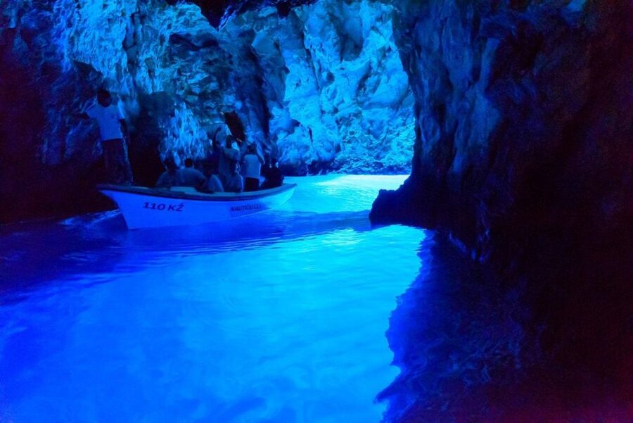 Hvar:Blue & Grenn Cave and Vis Island Private Speedboat Tour - Pakleni Islands After Lunch: Explore at Your Speed