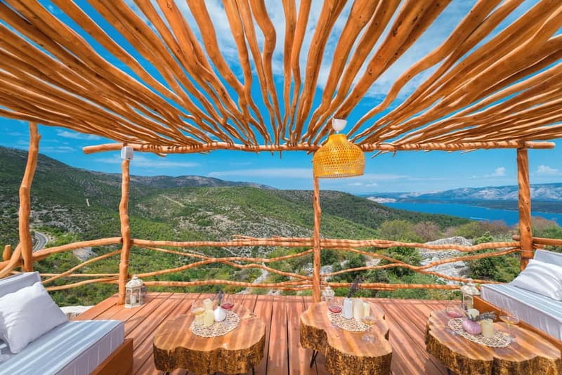 Hvar Island E-Bike Tour with Wine Tasting and Starters - Meeting point, bike setup, and getting your route right in Hvar center