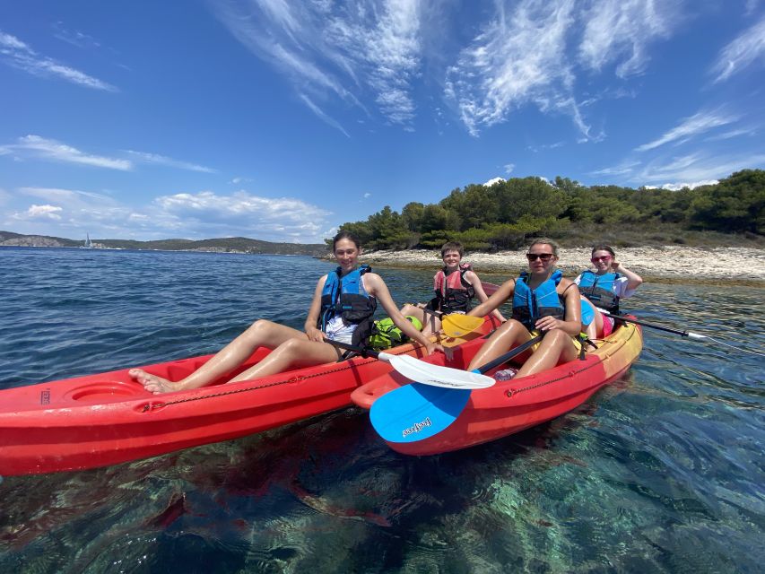 Hvar: Pakleni Islands Self-Guided Kayaking Tour - Getting to Bonj Beach: your launch point in Hvar