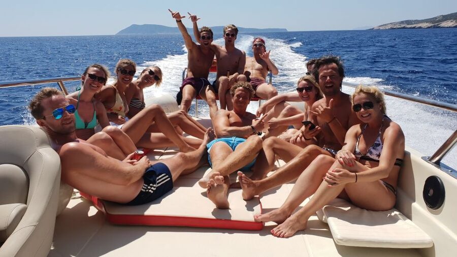 Hvar: Private Blue Cave and Vis Speedboat Tour - Meeting in Hvar, then Pointing Straight at the Good Water