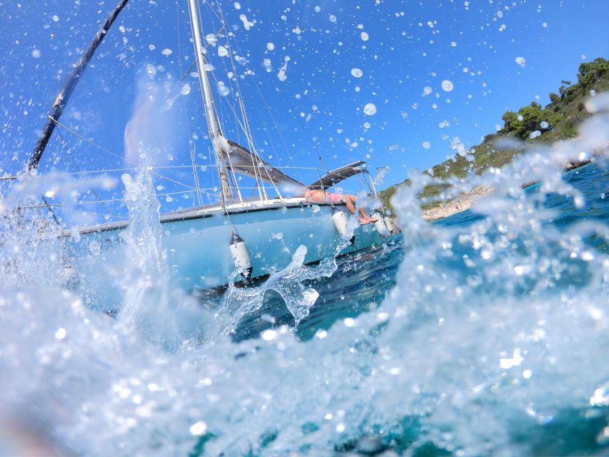 Hvar: Private Sailing Boat Trip with Swimming and Snorkeling - Swimming and snorkeling in clear Hvar water