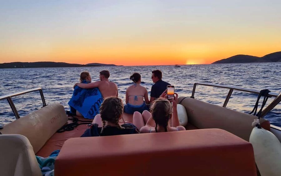 Hvar: Sunset and Pakleni Islands with a Speed Boat - Meet on the Main Pier, Then Cruise Past Galesnik, Jerolim, and Carpe Diem