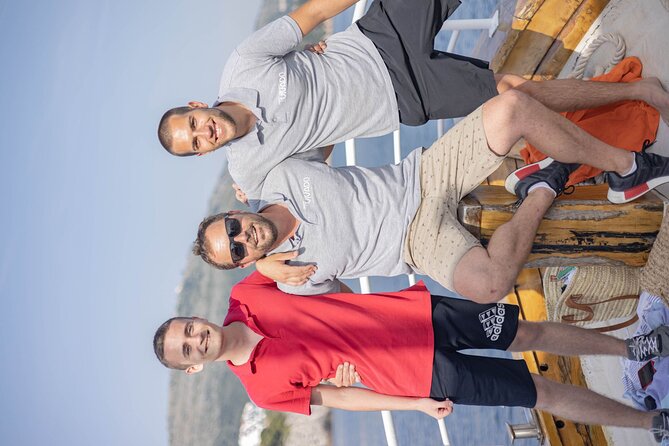 Island Hopping & City Walls Cruise with Food and Open Bar - Old Town Stop and the Sunset Return From the Water