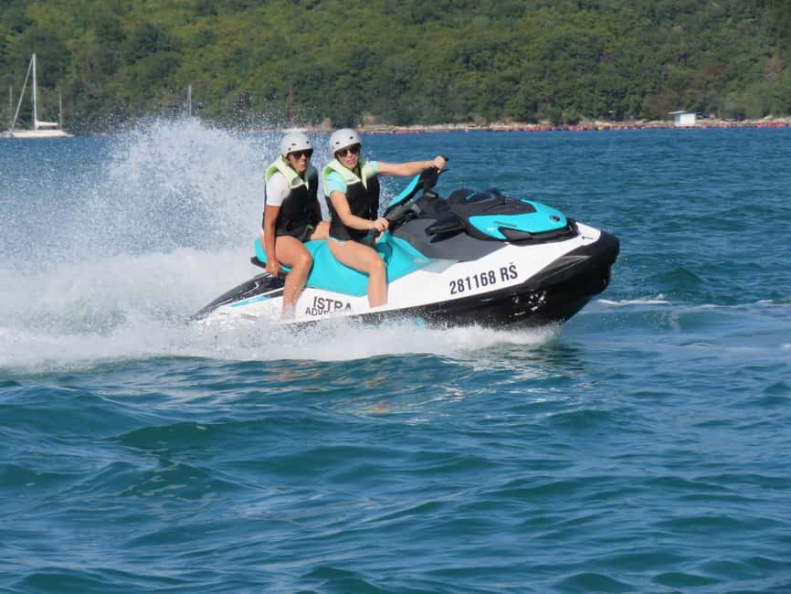 Istra Adventure JET SKI SAFARI 20, 40, 90 MIN - What 8 People Max Feels Like on the Water