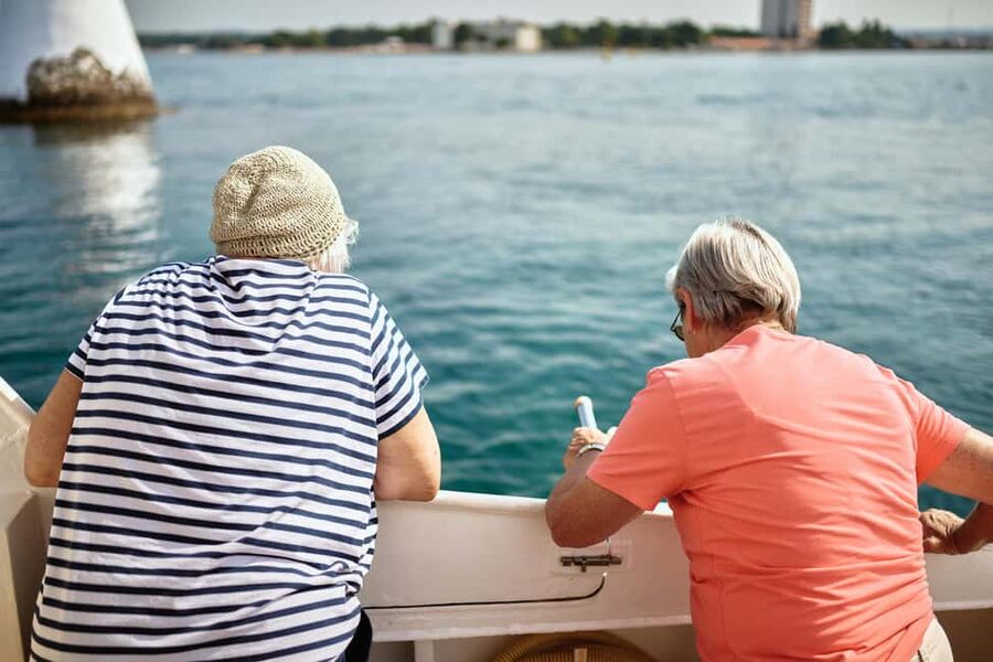 Istria: Aquavision Glassboat panoramic tour of Umag - Savudrija lighthouse and Sipar ruins: the shore story from the water