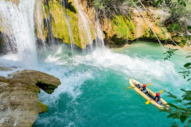 Kayaking Mrežnica river - Milkovića slap and the 5 m or 9 m Jump Options (How to Think About It)