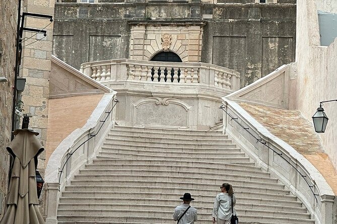 Kings Lending Expedition Private Game of Thrones Tour - Stradun and the Iron Throne photo moment
