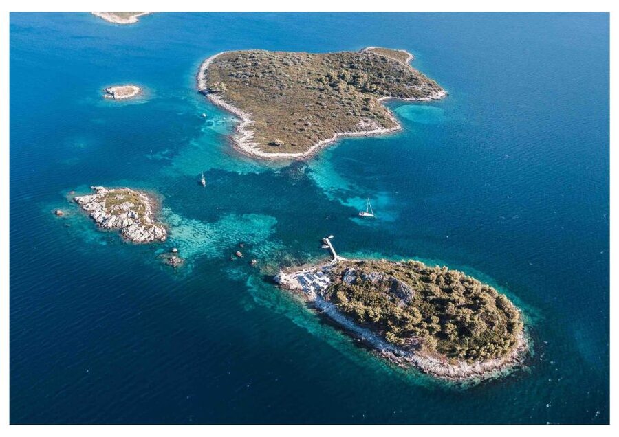 Korčula 3 ISLAND CATAMARAN TOUR Badija - Vrnik - Stupe - Badija Island: lagoon swimming and a Franciscan monastery feel