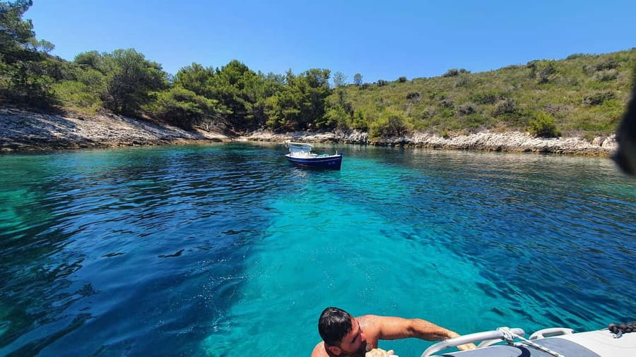 Korčula Snorkeling&Swimming, Shipwreck & More, Private Tour - Best Fit: Couples, Families, and Small Groups That Want Choice