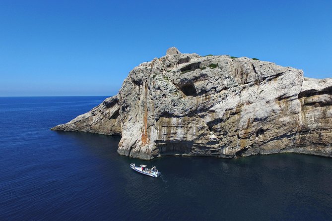Kornati Experience small group (12 pax) boat tour - Why the small-group setup feels easier (up to 11 people)