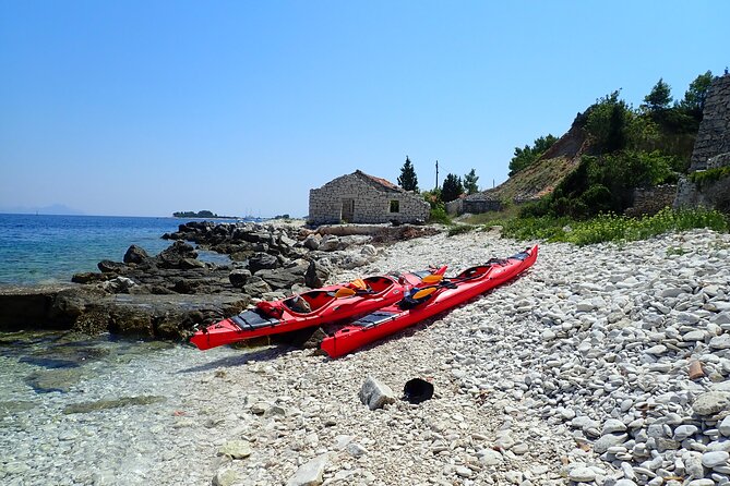 Lumbarda-Sunset Kayaking Experience with picnic: Wine and Sweets - Island Stop 2: Badija Monastery and Wild Deer