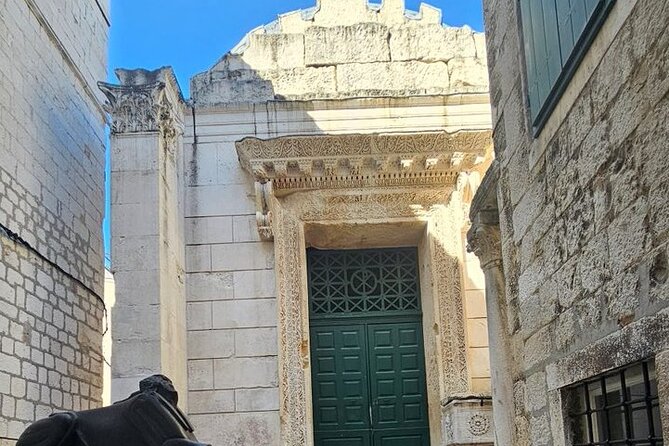 Luxury Day tour to Split - Price and value for a group up to 8