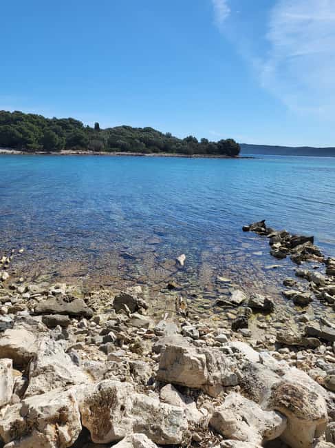 Magnific blue lagoon,speed boat towels included - Key highlights worth your attention