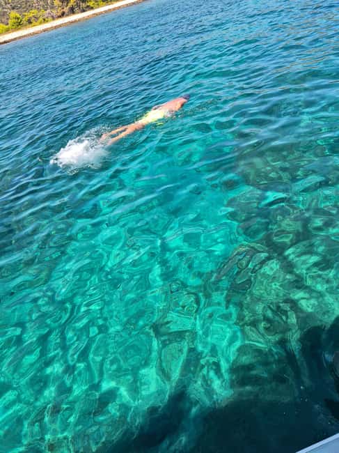 Magnific blue lagoon,speed boat towels included - Krknjaši Blue Lagoon: swim, snorkeling, and an on-boat safety briefing