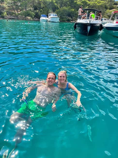 Magnific blue lagoon, speed boat water, wine&towels included - Small group on the Adriatic: why it feels more personal