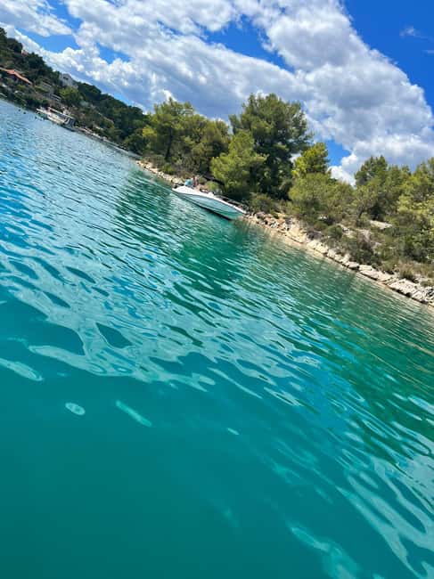 Magnific blue lagoon, speed boat water, wine&towels included - Entering Trogir: UNESCO town time without the stress
