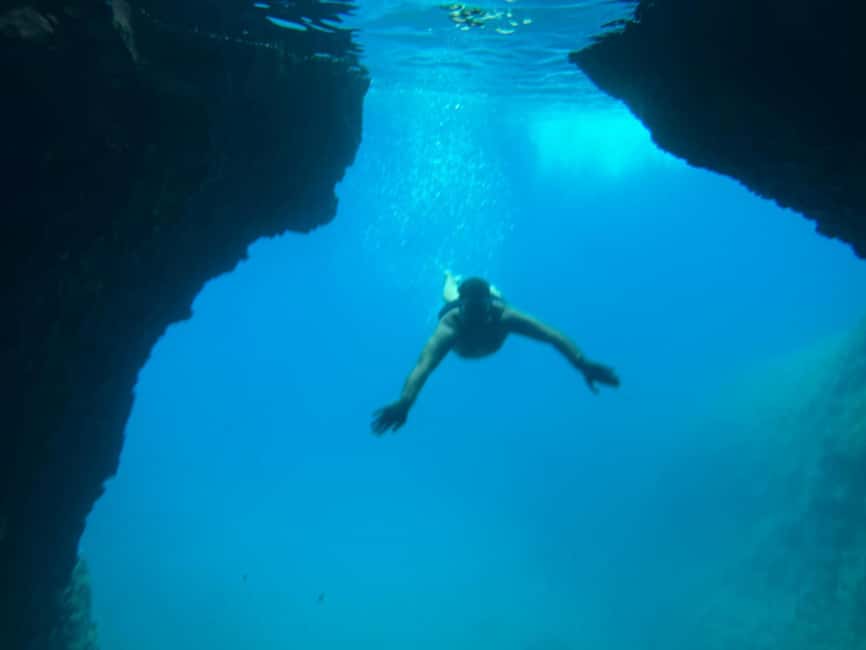 Makarska: 3 island, Cave, Cliffs, Jelsa, Lagoon, Golden Horn - Why this Makarska speedboat route feels like a beach sampler