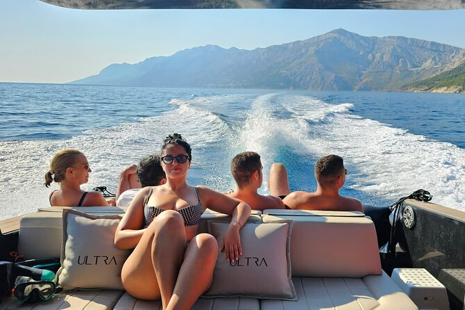 Makarska: 4 Island Luxory Boat Tour - Town Hvar & Pakleni islands - What you get on board: snorkeling gear and bottled water