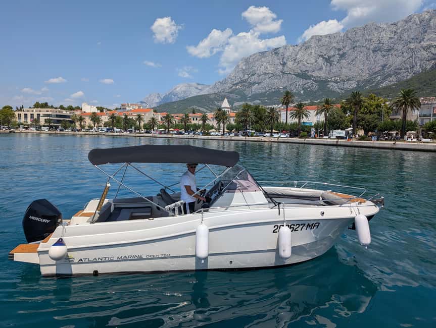 Makarska: Private Boat Tour 3 Islands - Zečevo’s Blue Lagoon and the bungalow bar: how to make your swim break count