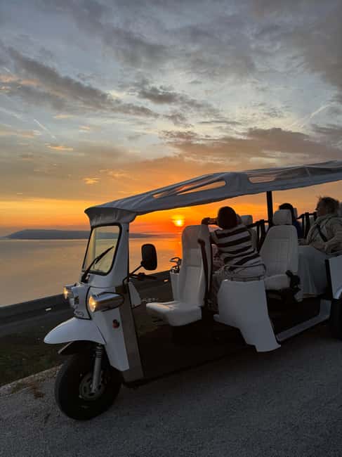 Makarska: Skywalk Tuk-Tuk Tour with Skip-the-Line Ticket - Croatian snacks, drinks, and the small comfort details