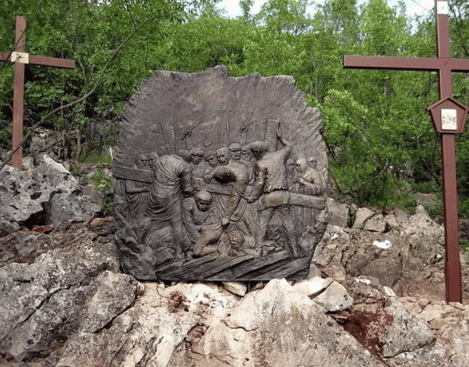 Medjugorje private tour from Dubrovnik - Apparition Hill: choose the climb that fits your energy