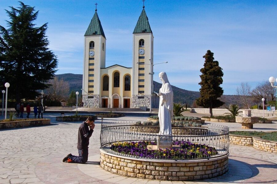 Međugorje and Apparation Hill Private Tour From Dubrovnik - Dubrovnik Pickup to a Meaningful Herze­govina Day