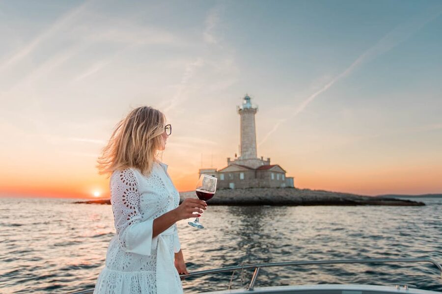 Medulin: Sunset on Speedboat with Lighthouse and Wine - How Medulin Sunset Feels Different From the Water