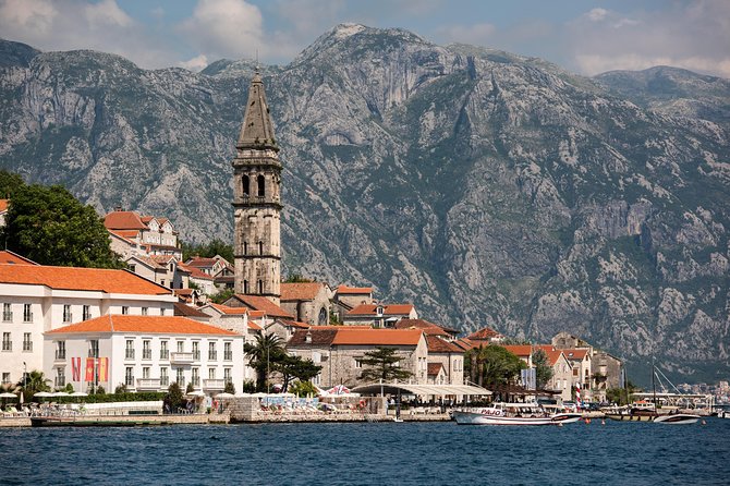 Montenegro: Bay of Kotor Day Trip from Dubrovnik English -Español - Perast waterfront time and Our Lady of the Rocks (optional boat)