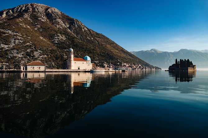 Montenegro Full-Day Trip from Dubrovnik with Optional Boat Trip - Guides, group size, and the quality of the day