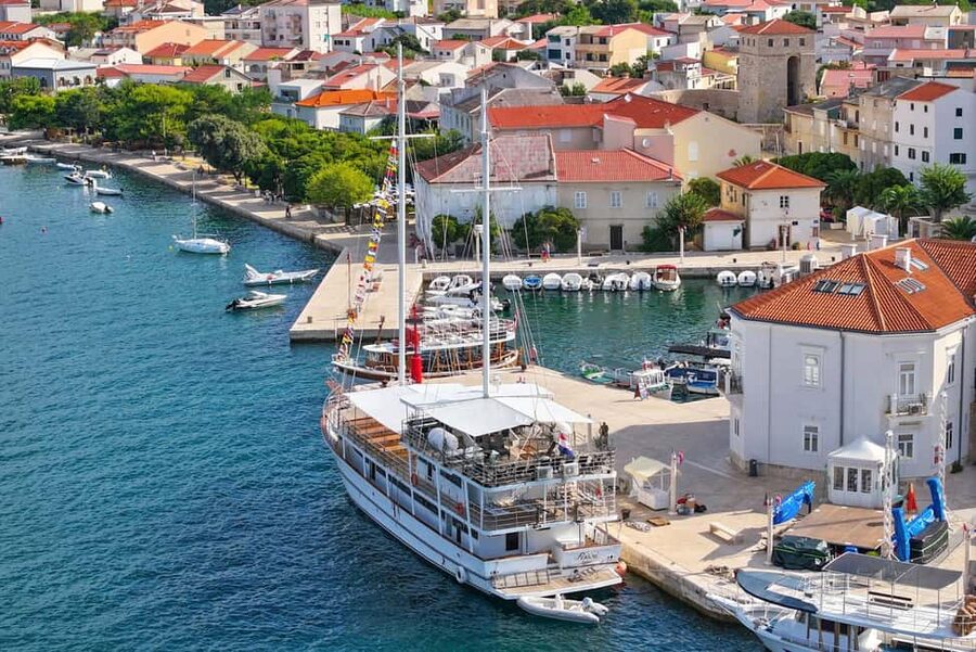 Pag Bay Cruise - The secret stop: a shorter swim break that sets your pace