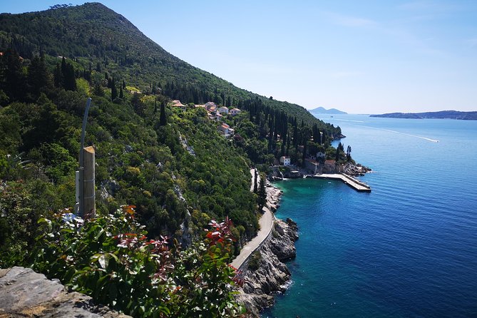 Panorama Dubrovnik & Arboretum Trsteno PRIVATE TOUR - Trsteno Arboretum: gardens, Renaissance fountain, and the Gozze summer home