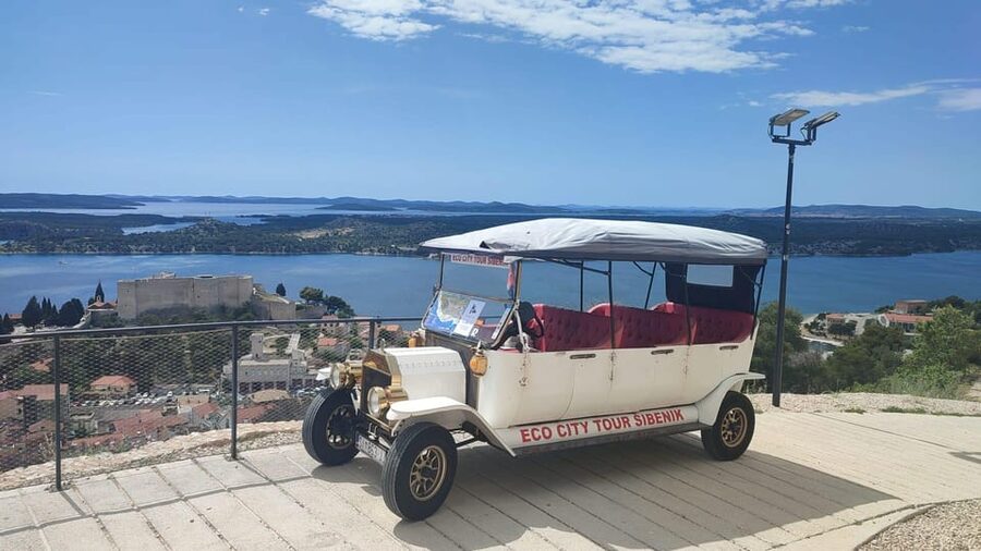 Panorama & Wine tour - Eco City Tour Šibenik - How the Retro E-Car Changes the Way You See Šibenik