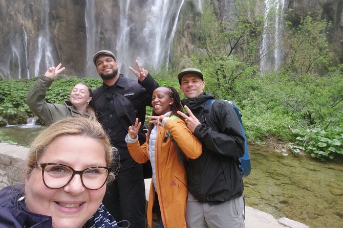 Plitvice Lakes Day Tour from Zadar, Simple and Safe - Check-in, group size, and why timing can feel tight