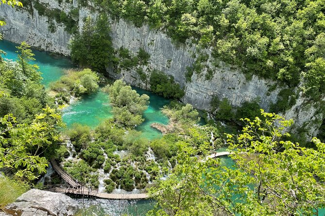 Plitvice Lakes with Ticket & Rastoke Guided Tour from Zagreb - Pace and comfort: what to bring, and what to expect with 8 people