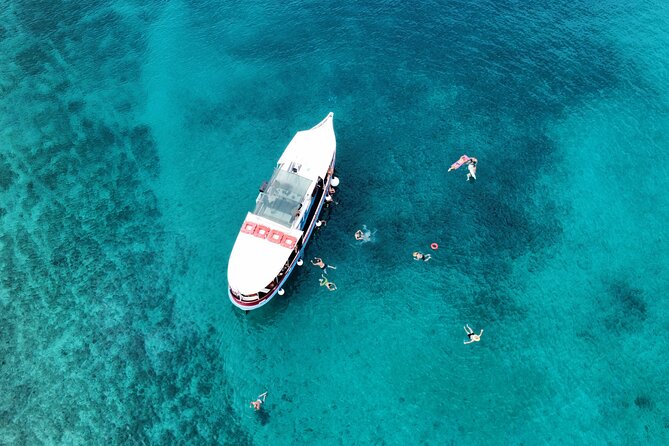Podstrana and Jesenice, Boat trip to Brač and Šolta with lunch - Swim stop at Brac: anchored ladders, snorkels, and real water time