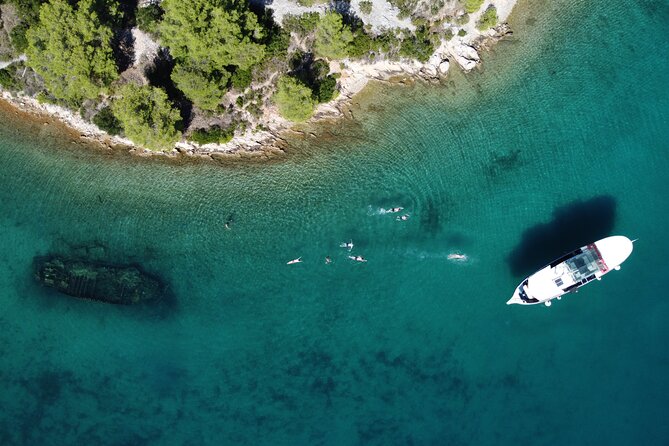 Podstrana and Jesenice, Boat trip to Brač and Šolta with lunch - Necujam bay swim: another chance to reset before the return