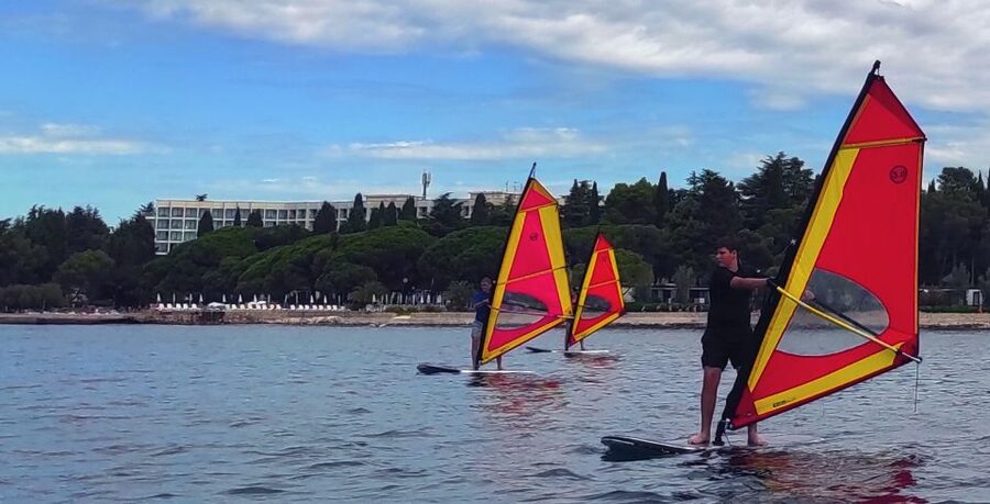 Poreč: 2-hour windsurfing lesson - What’s included, what’s missing, and what to bring