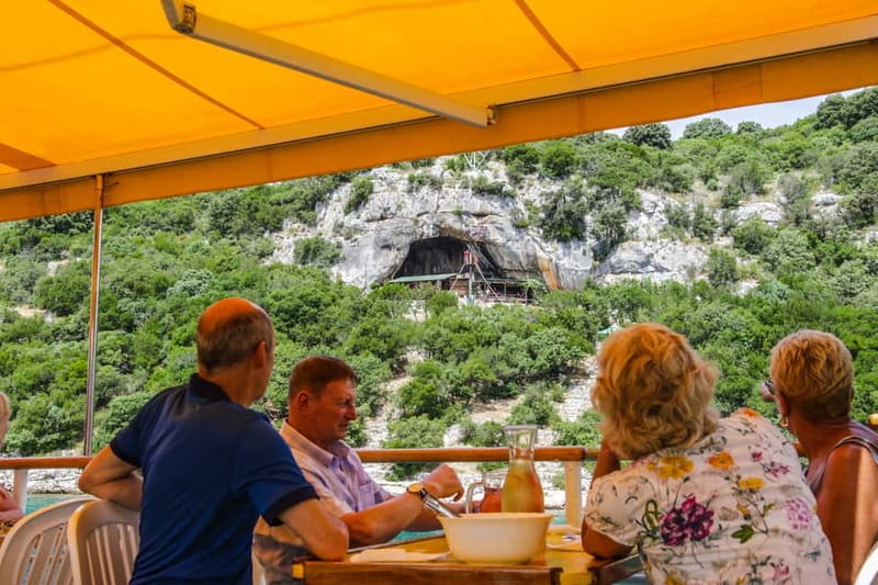 Poreč: Day Trip to Rovinj & Lim Fjord - Lunch on board: what it adds, and what to decide