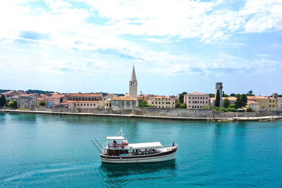 Poreč: Dolphin Spotting Cruise with Included Drinks - Price and what you really get for $35