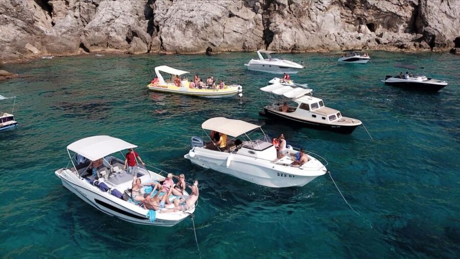 Private boat tour from Dubrovnik/Cavtat to Elafiti islands - Why this Elafiti boat day feels different from a bus tour