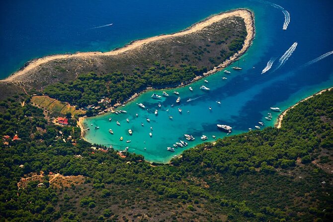 Private Boat Tour from Hvar - Blue and Green cave, Vis, and the Pakleni islands - Palmizana on the Pakleni islands: the lunch-friendly bay